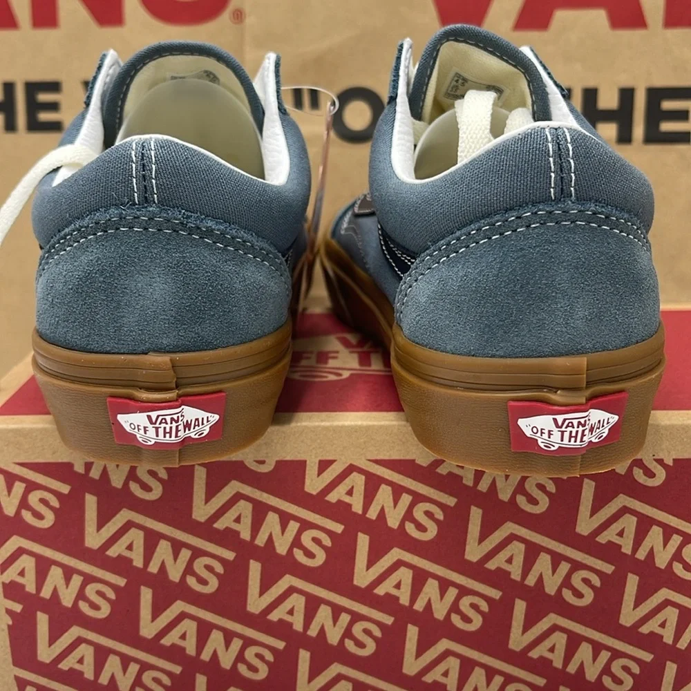 Vans WMNS Old Skool
Vintage Gum Stormy Weather
VN0A5KRSRV2 Sneakers - Picture 13 of 16